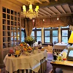 Relais Bourgondisch Cruyce, A Luxe Worldwide Hotel